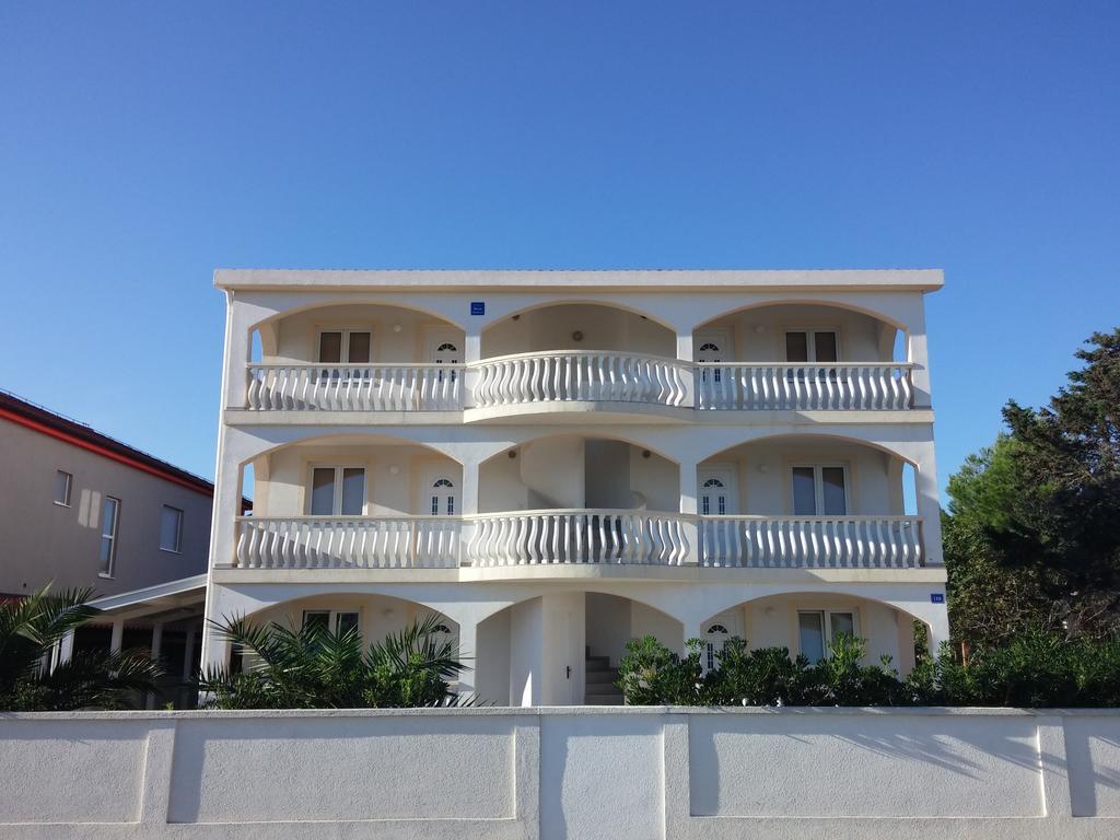 Apartments Ayla Вир Екстериор снимка